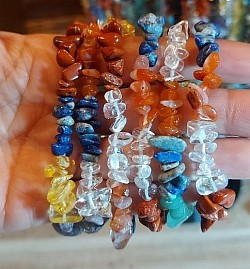 7 chakra edelsteen armbanden. €10-,
