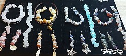 Rozenkwarts-agaat-aquamarijn-bergkristal. Set: €30-,